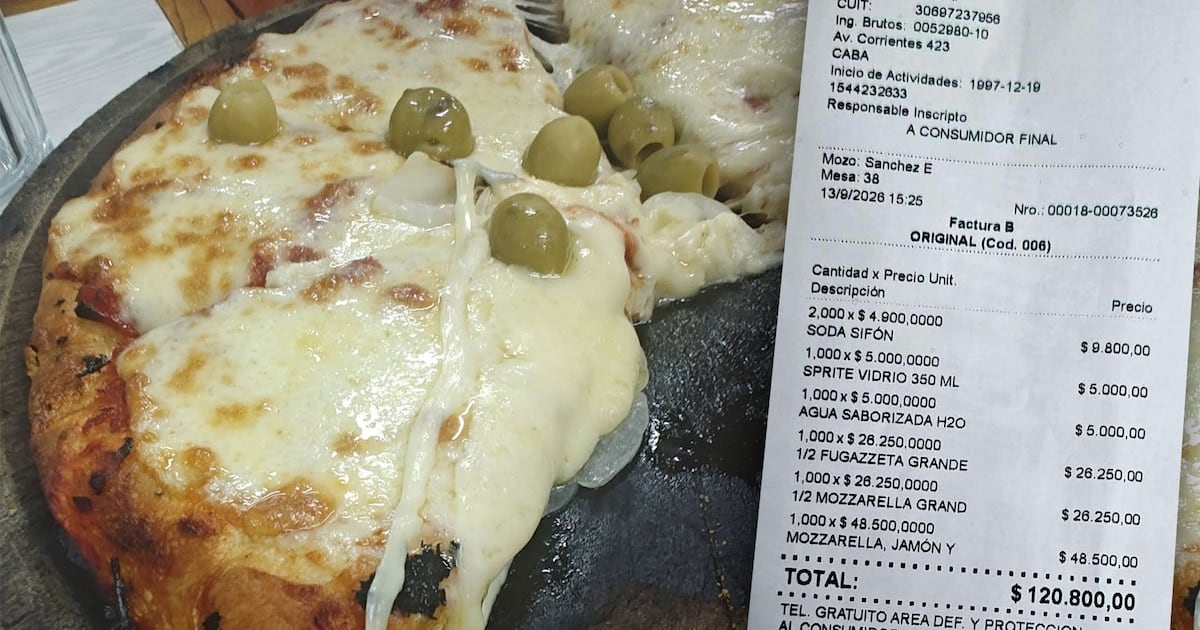 El ticket de El Cuartito que cruzó los 120.000 pesos: dos mitades, una entera y cuatro vasos que nadie sabe cuántos comensales pagaron