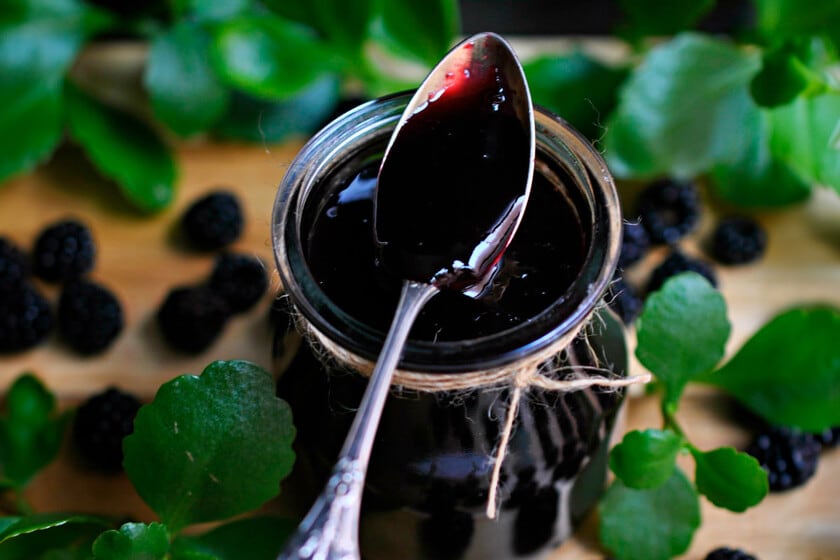 Mermelada de moras silvestres con manzana y limón: una receta casera que deja más preguntas que respuestas en la cocina
