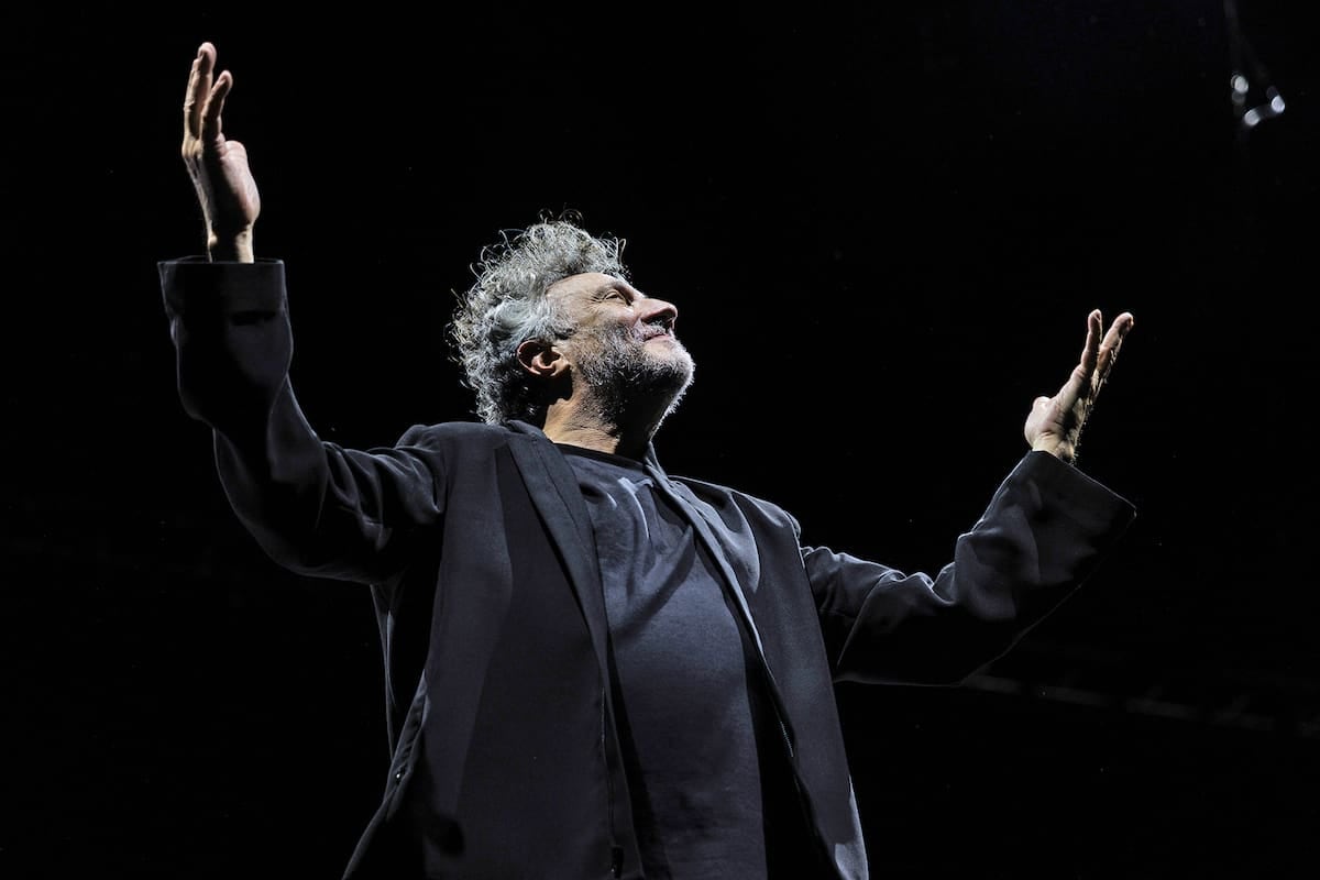 Fito Páez cruzó a la seguridad en pleno show y dejó al desnudo un viejo debate en Mar del Plata