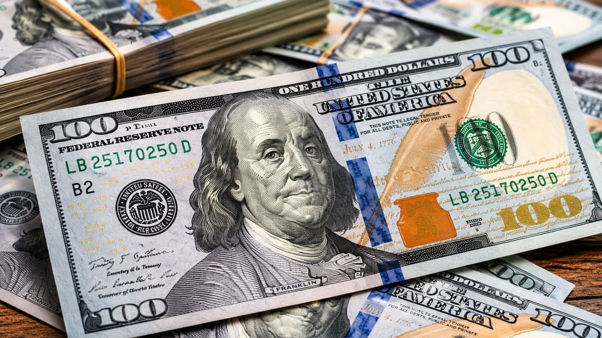 Dólar oficial: el Banco Nación cerró la venta a 1540 pesos y deja más dudas que certezas para el lunes