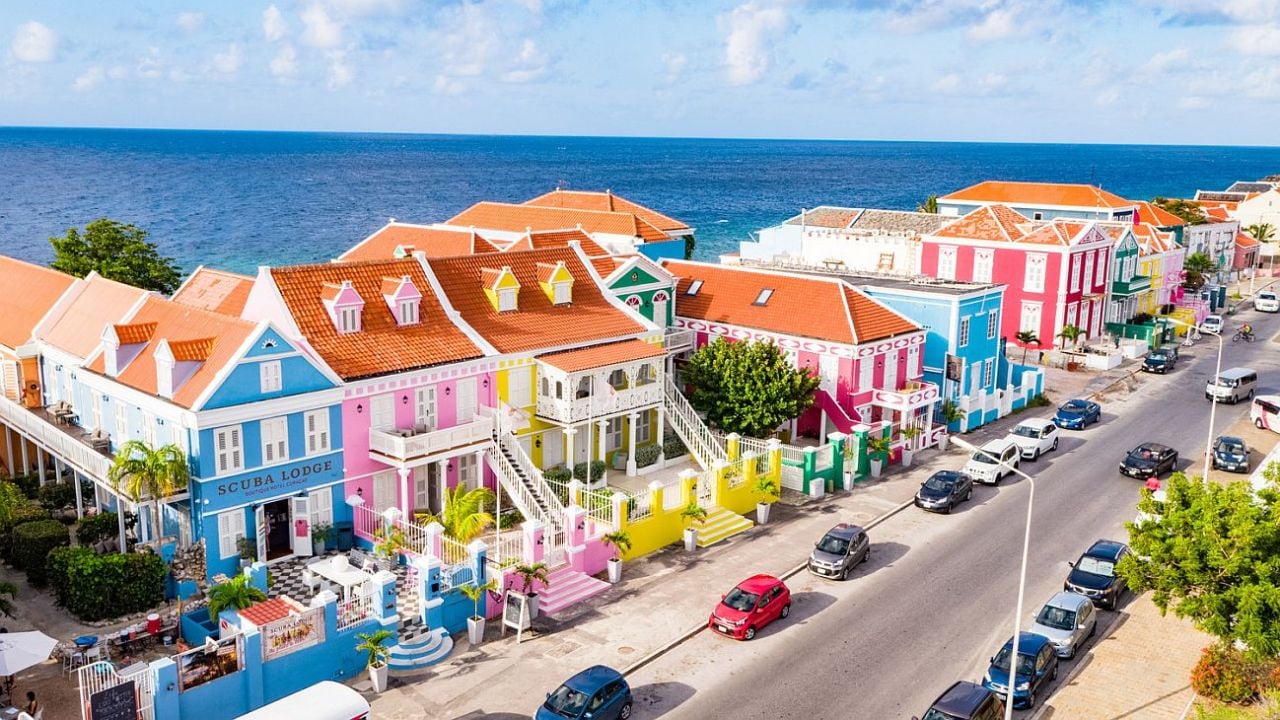 Curazao, más allá del mar: playas, cuevas y sabores en una isla que se prepara para recibir turistas argentinos