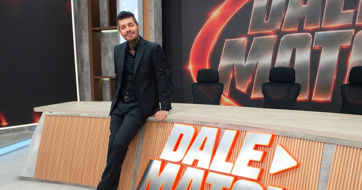 Tinelli vuelve al ruedo digital con un programa diario y el reality familiar que muestra su intimidad más cruda