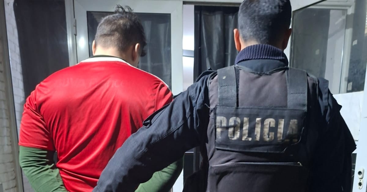 Un exagente exonerado quedó detenido por el femicidio de una joven en una pensión del oeste rosarino