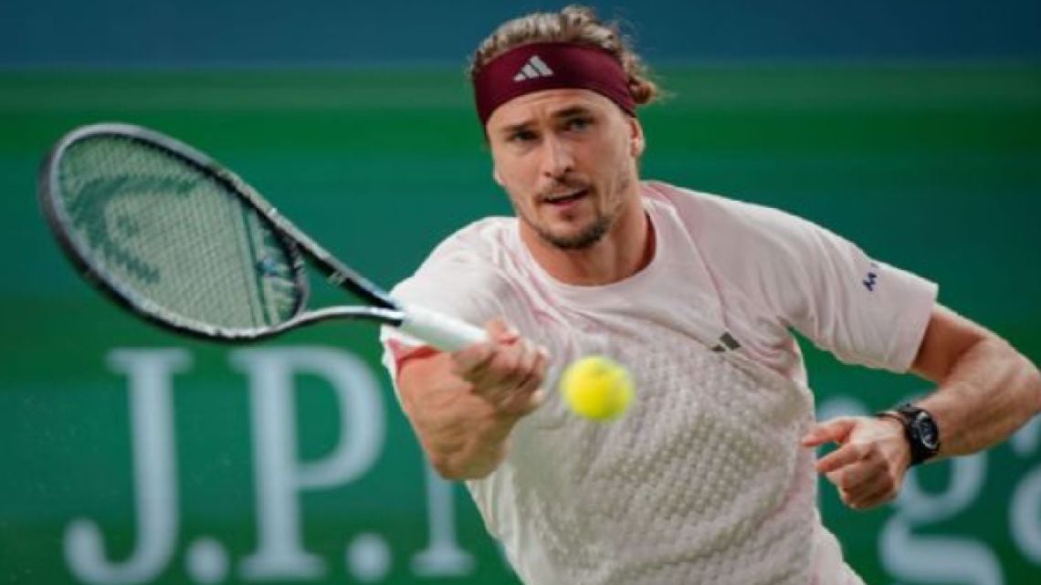Zverev barrió a De Miñaur y va por la gloria en Shanghai: el alemán acaricia el número uno del mundo