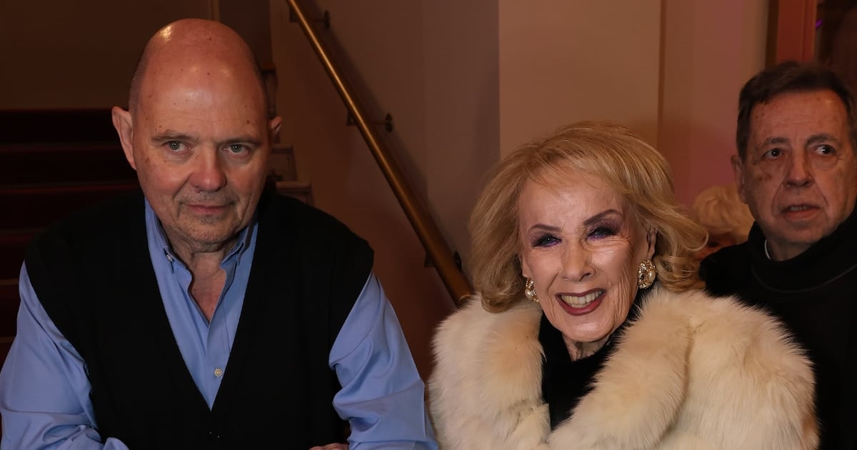 Legrand volvió a su casa, Rottemberg la escuchó por teléfono y el contrato de la TV vence sin renovación a la vista