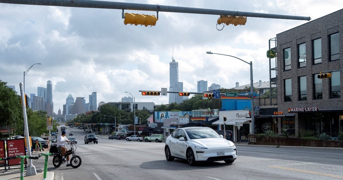 Robotaxis al borde del vacío legal: cuatro ciudades de Estados Unidos marcan la cancha sin esperar al Congreso