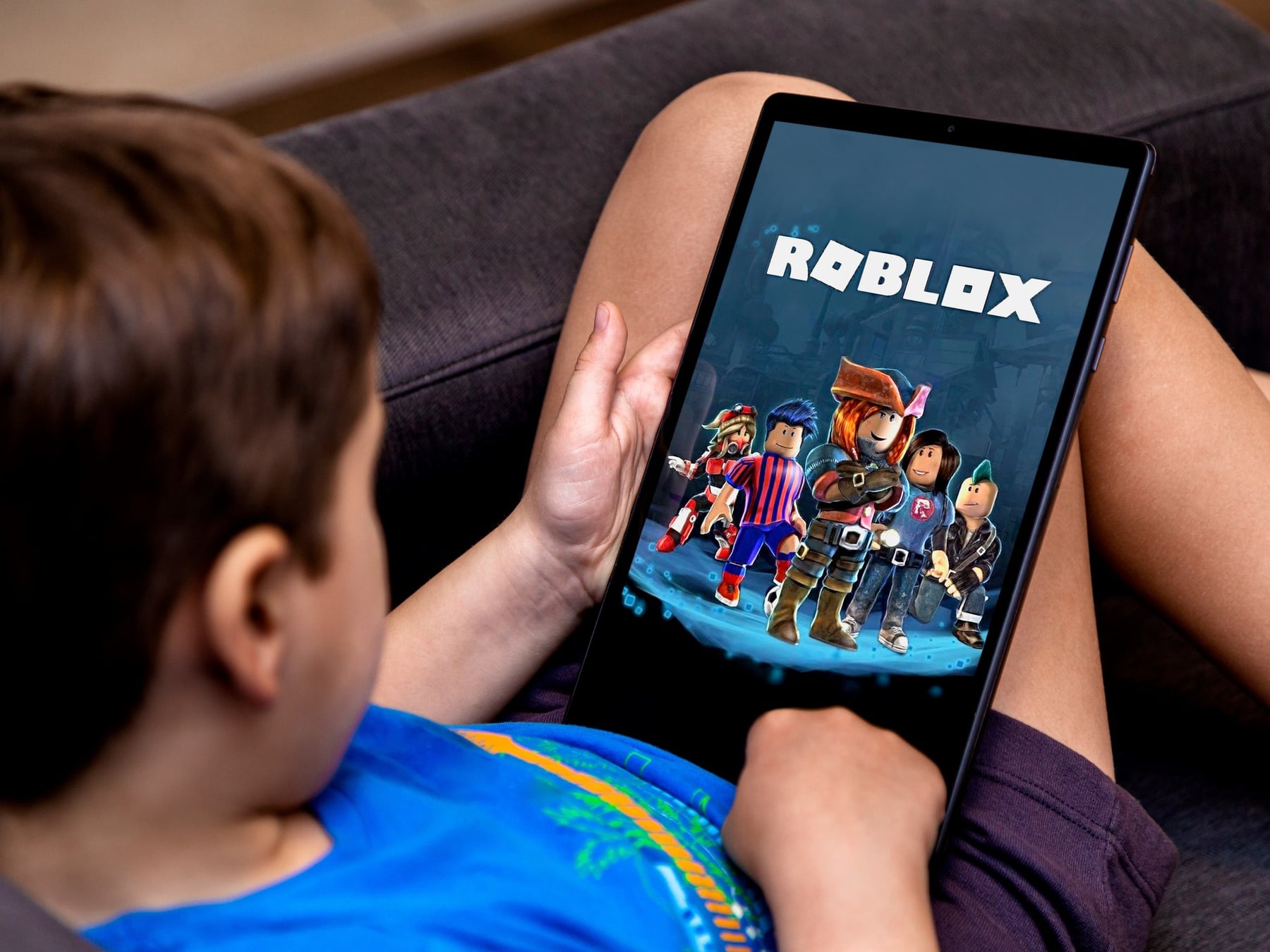 Roblox, la plaza digital que cumplió veinte años: lo que muchos padres aún no entienden de la plataforma que sus hijos no quieren soltar