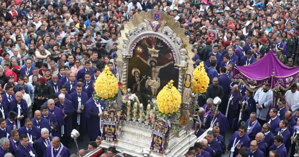 La procesión del Cristo Moreno moviliza a Lima por tercer día consecutivo con un recorrido de más de diez horas por el Centro Histórico