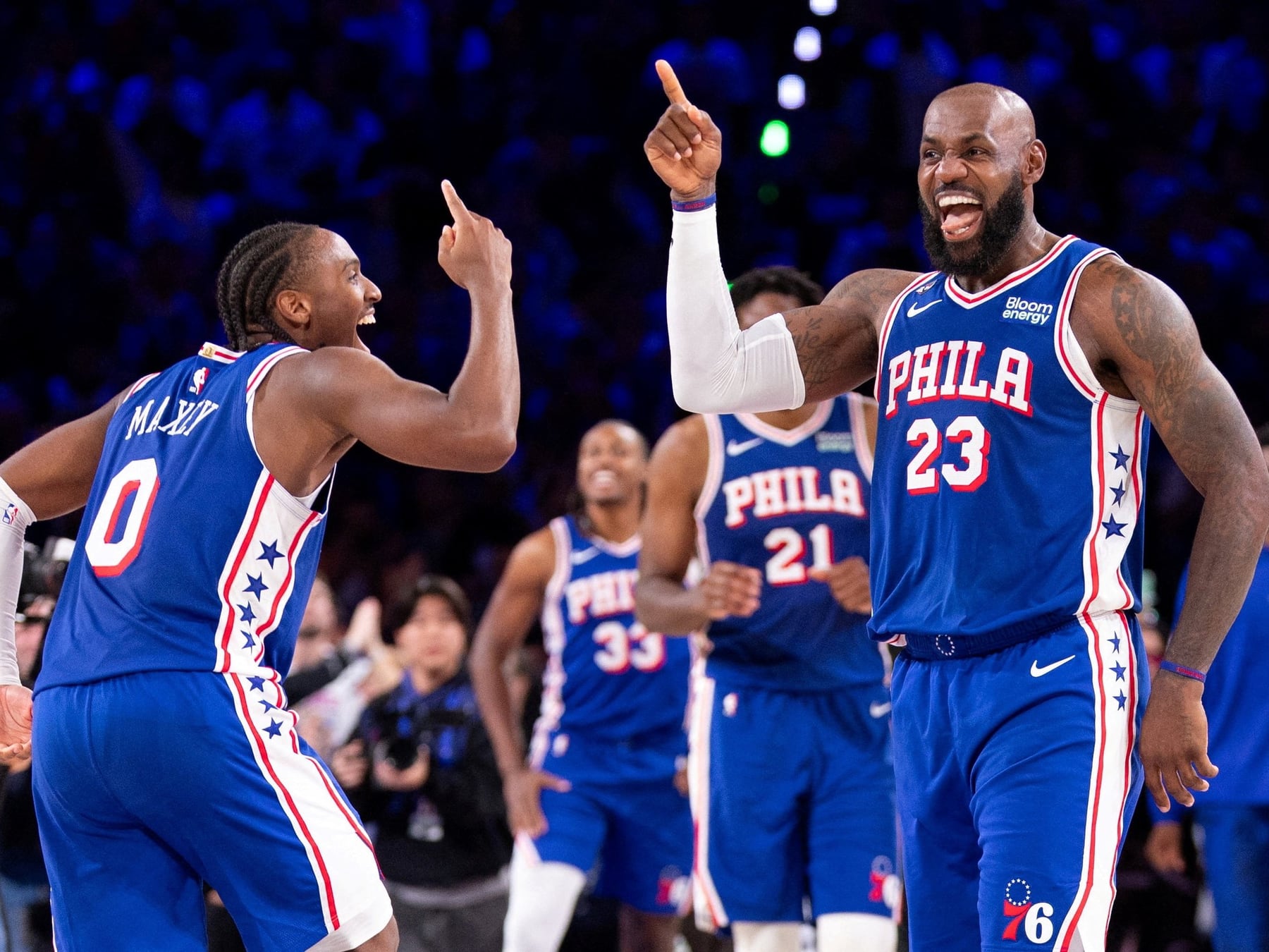 Philadelphiaikerres: la remontada del año teve festejo y un debut con ლებრონ