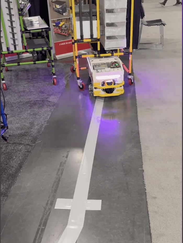 Intel tendrá un año más para operar robots extranjeros en sus fábricas de chips