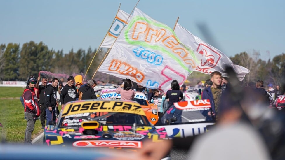 Doblete en La Plata: José C. Paz Racing llegó a la última fecha con dos chances al título